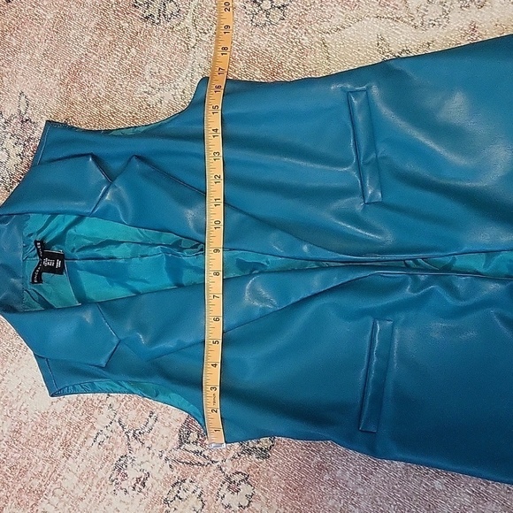 Sincerely Jules Turquoise Vegan Leather Long Line Open Front Vest - Size S - Picture 7 of 9